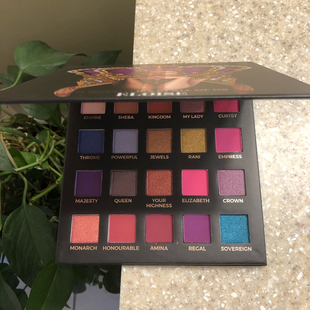 Eloise Beauty The Queen Eyeshadow Palette